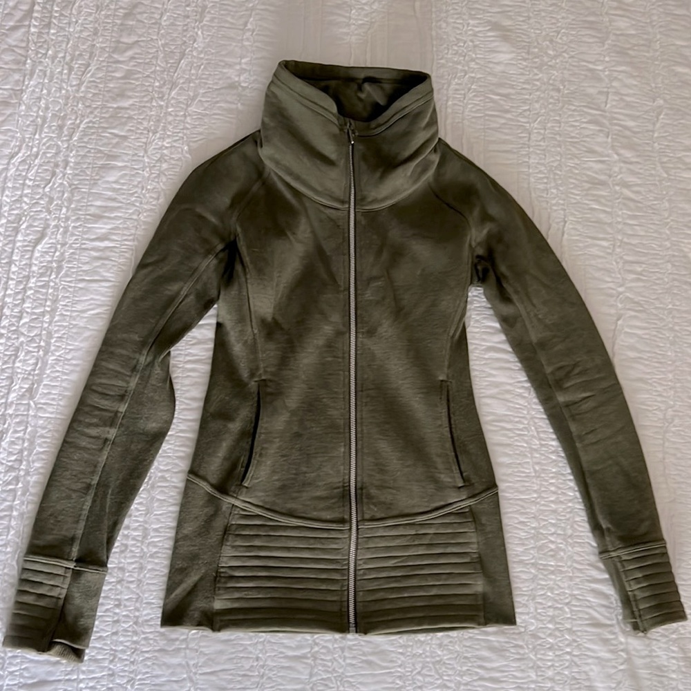 🍋 Lululemon Radient Jacket